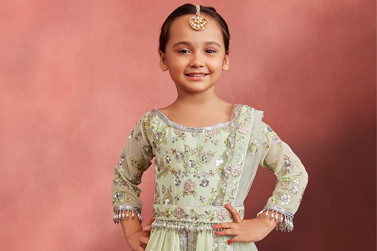Ethnic Wear for Girls: Your Guide to Traditional & Fusion Styles Ethnic Wear for Girls: Your Guide to Traditional & Fusion Styles