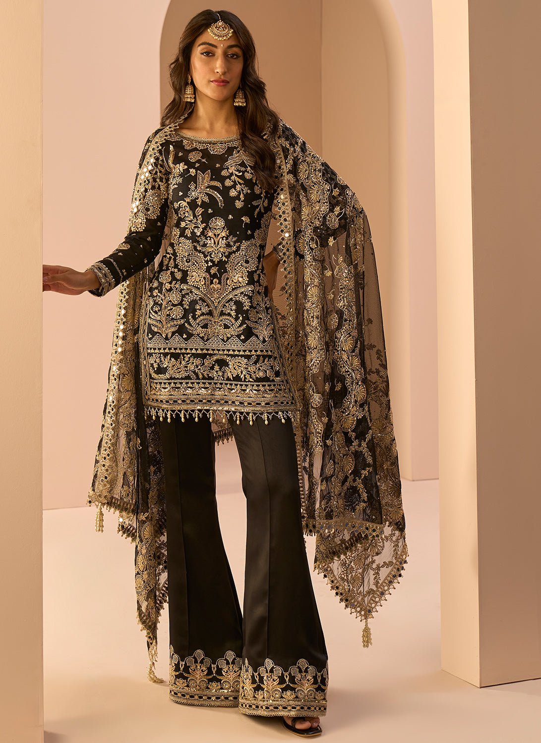 Black Embroidered Pant Suit - Lashkaraa