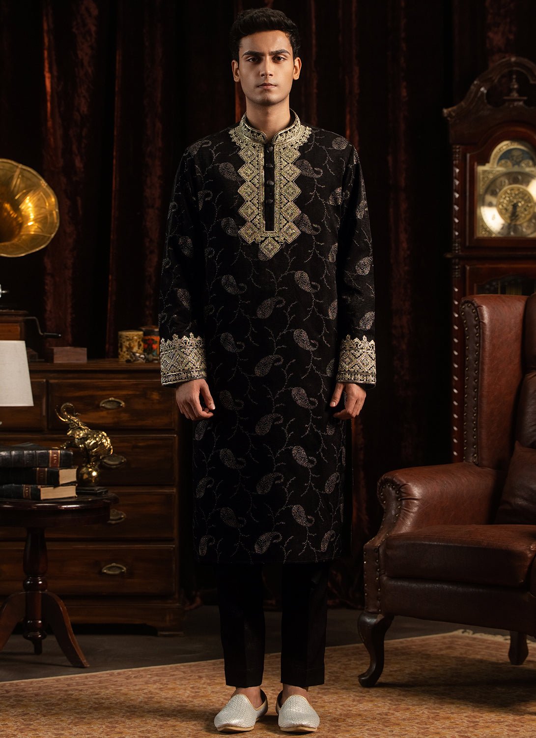 Black Foil Printed Kurta Set - Lashkaraa