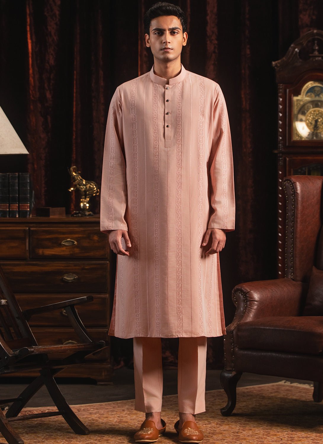 Light Pink Embroidered Kurta Set - Lashkaraa