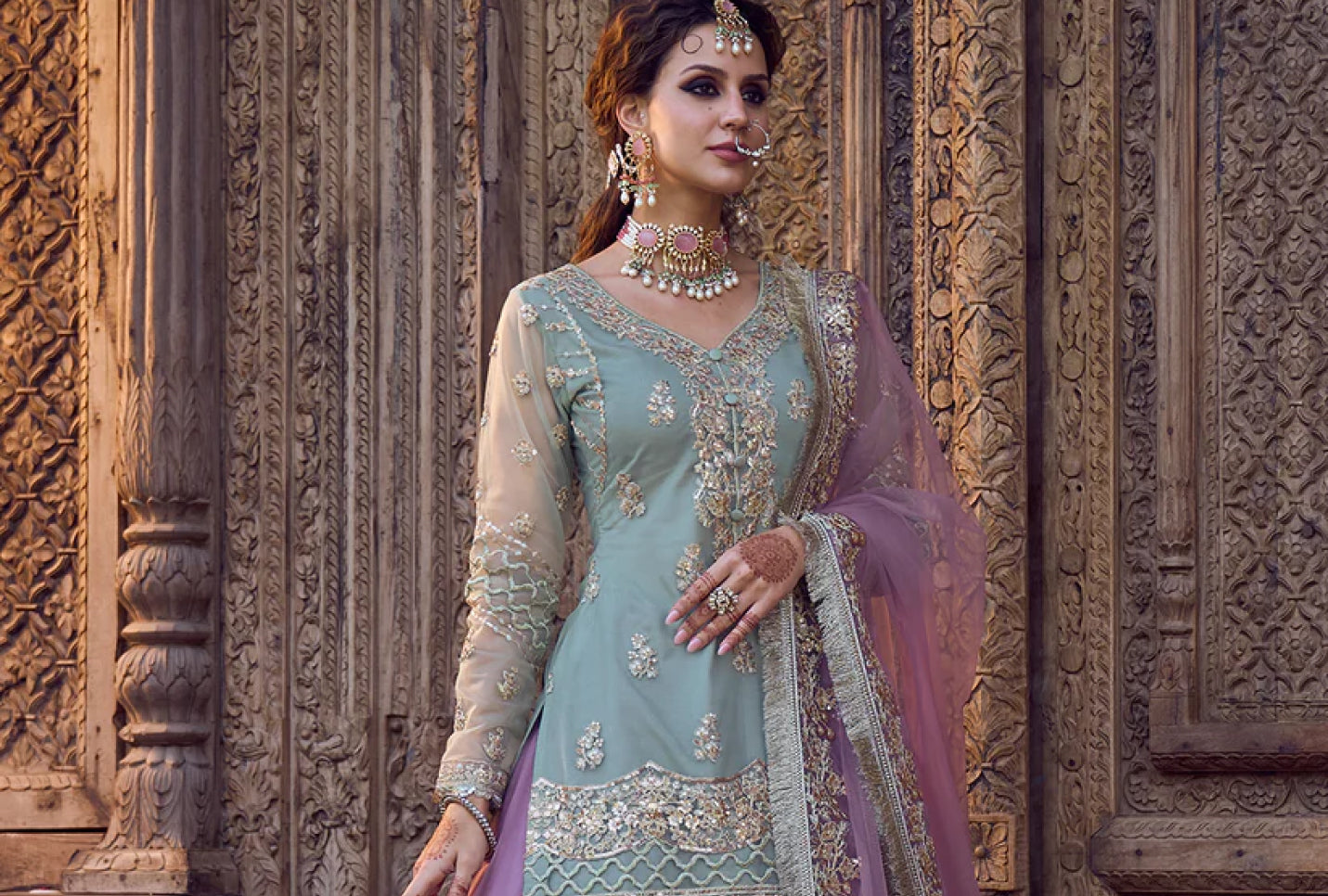 Party-Wear Kurtis: Our Top Picks for Summer | Lashkaraa