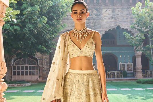 Saree or Lehenga for Wedding Guest: What Should I Wear?