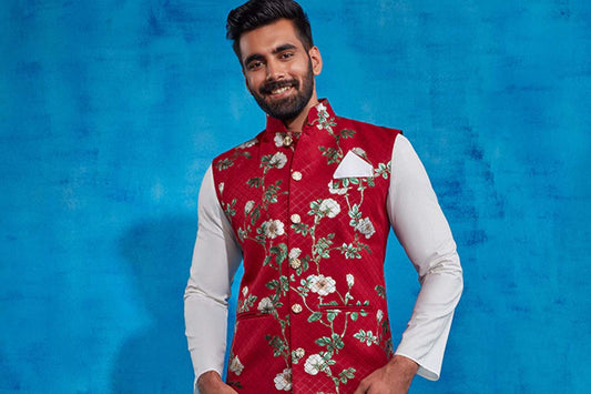 Wedding Outfits for Men: Choosing an Indian Suit