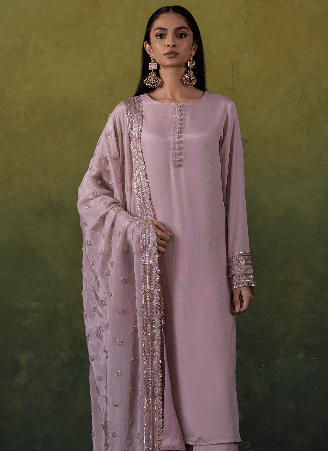 Plus Size Indian Ethnic Wear: A Styling Guide for Every Occasion - Lashkaraa