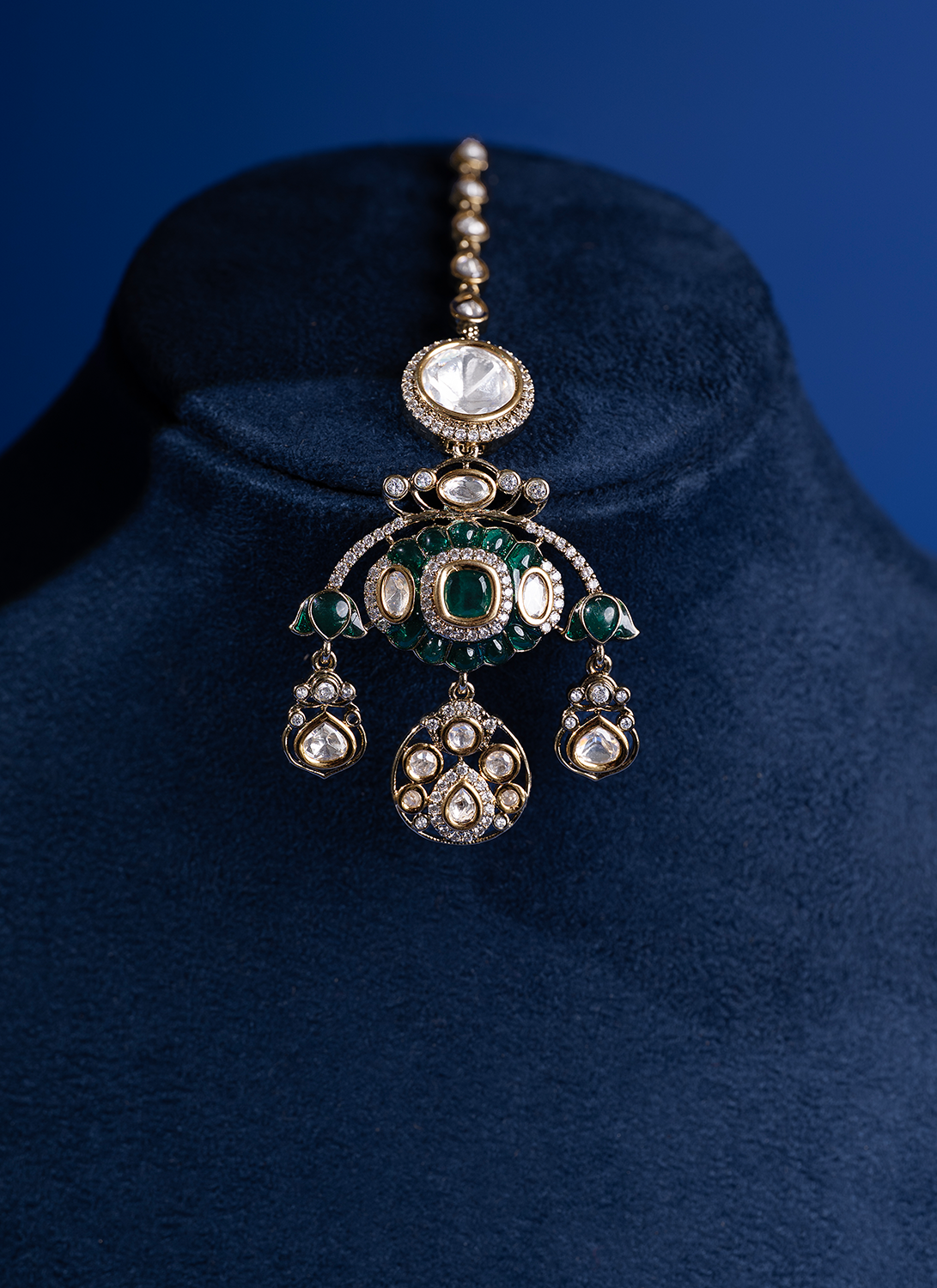 Pearl and Emerald Choker Set