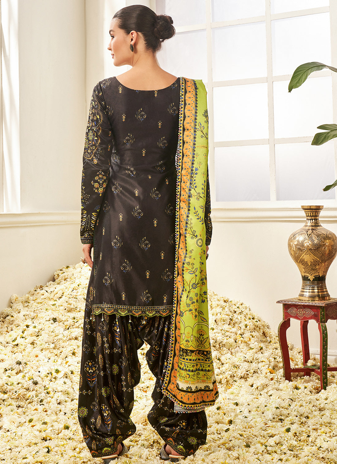 Green And Blue Gless #Cotton #Salwar Kameez | Suits for women, Evening wear  dresses, Punjabi suits designer boutique