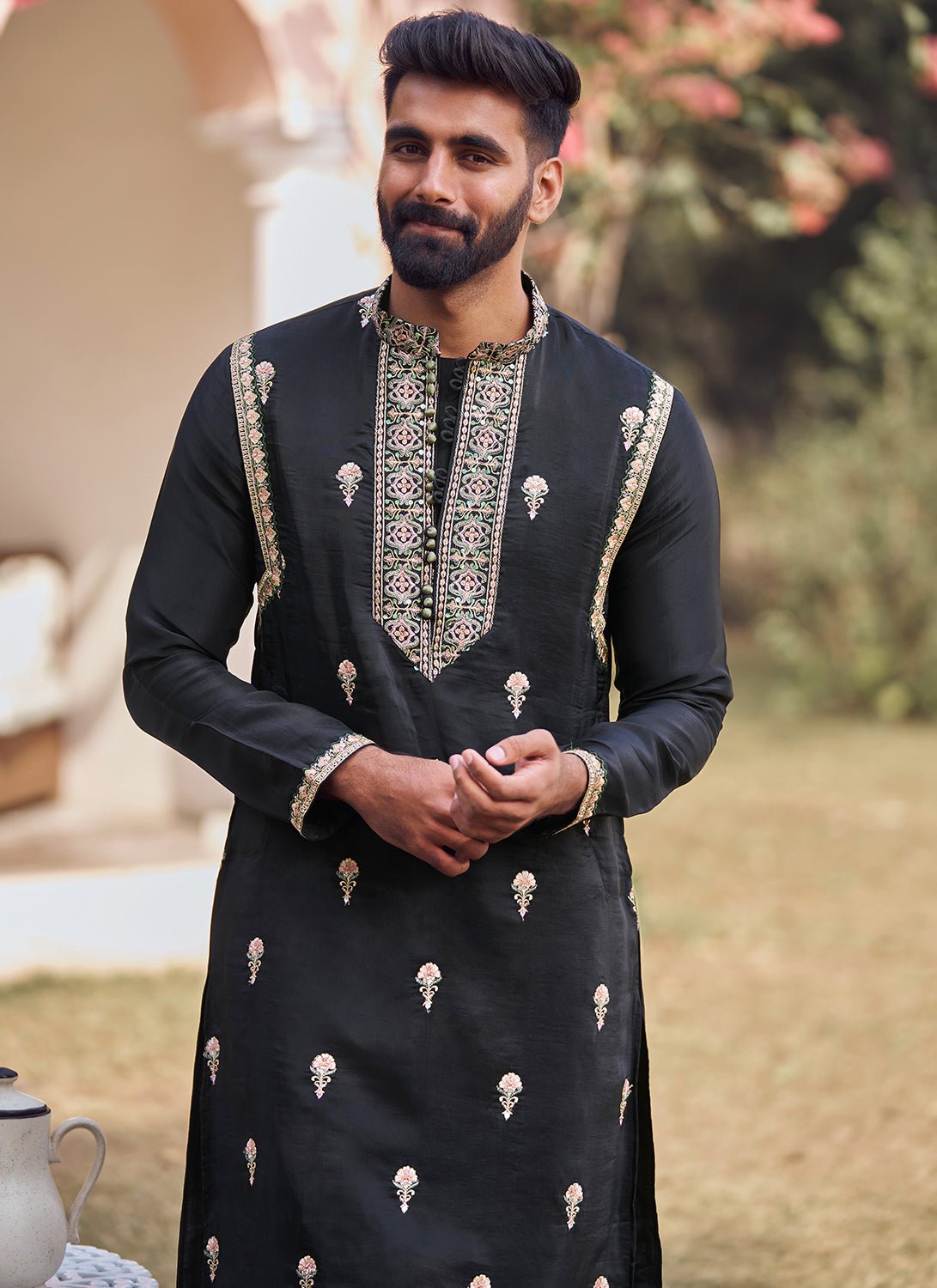 Black Embroidered Kurta Set - Lashkaraa