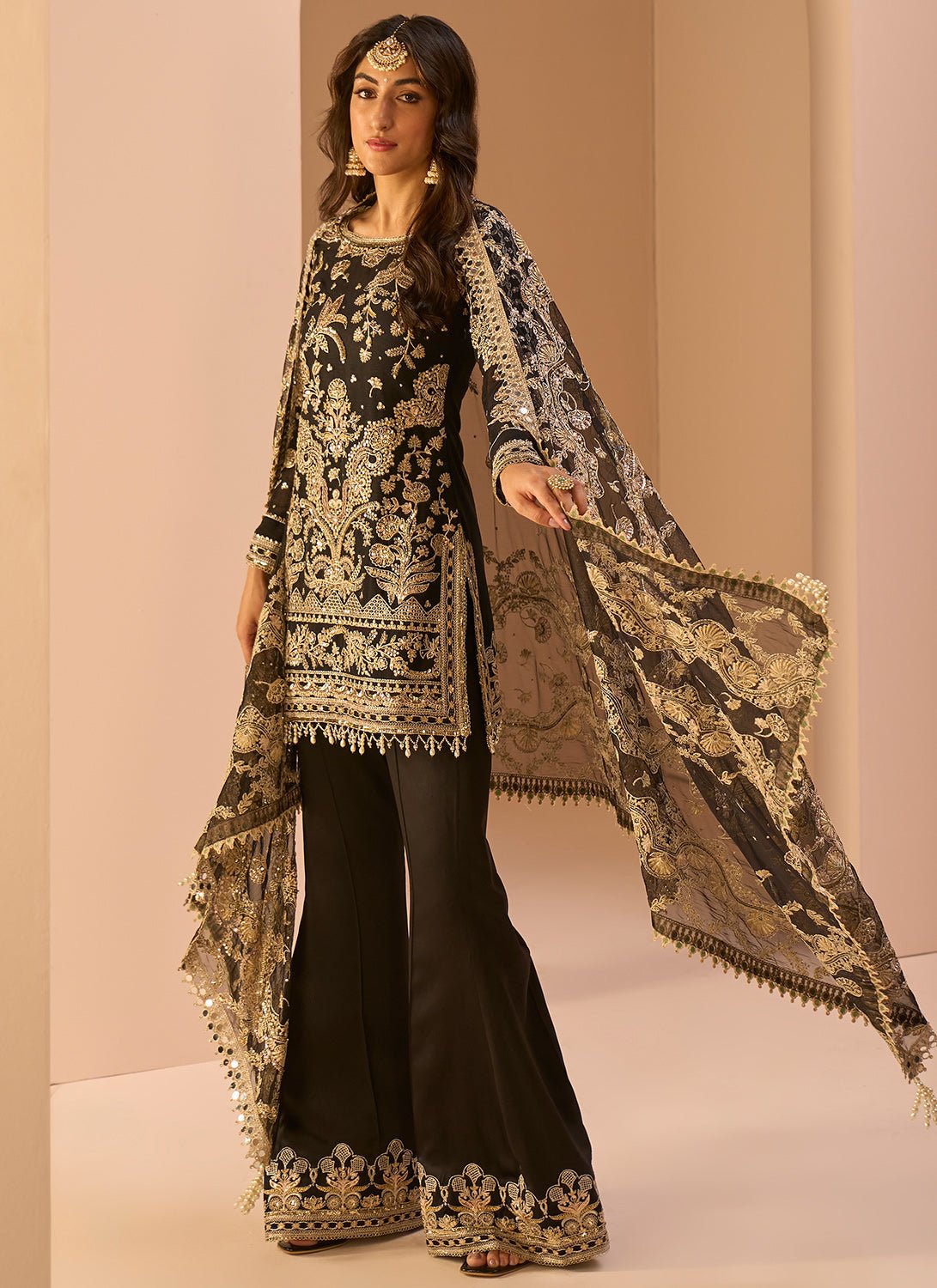 Black Embroidered Pant Suit - Lashkaraa
