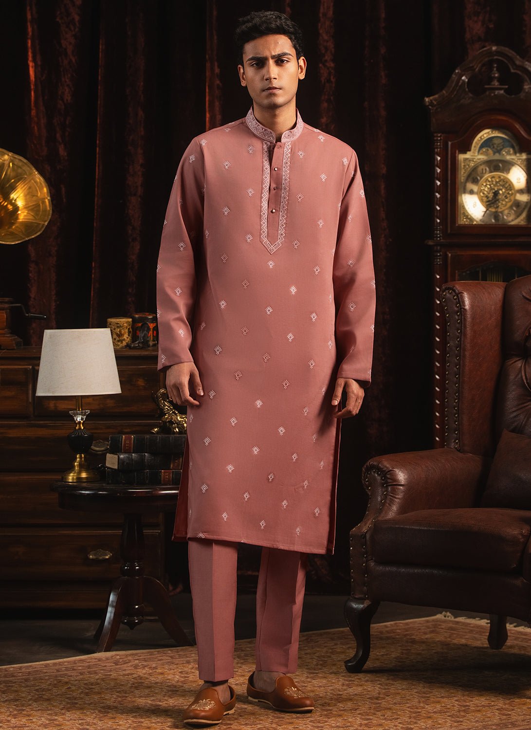 Dusty Rose Embroidered Kurta Set - Lashkaraa