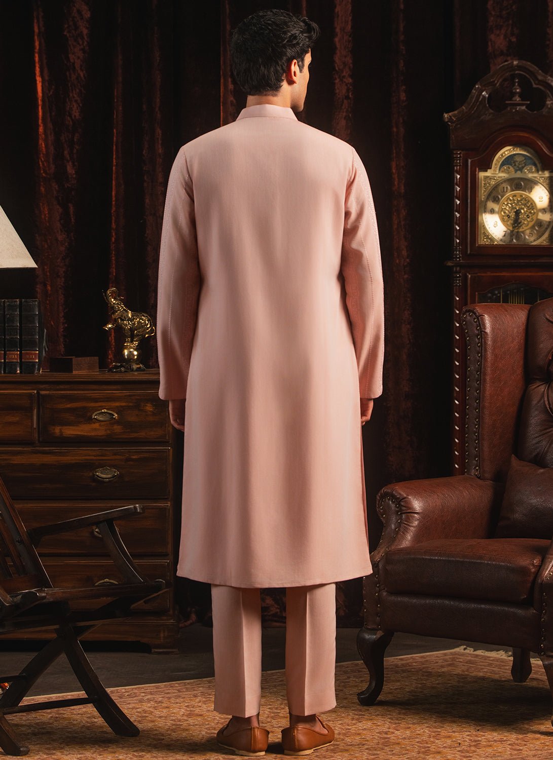 Light Pink Embroidered Kurta Set - Lashkaraa