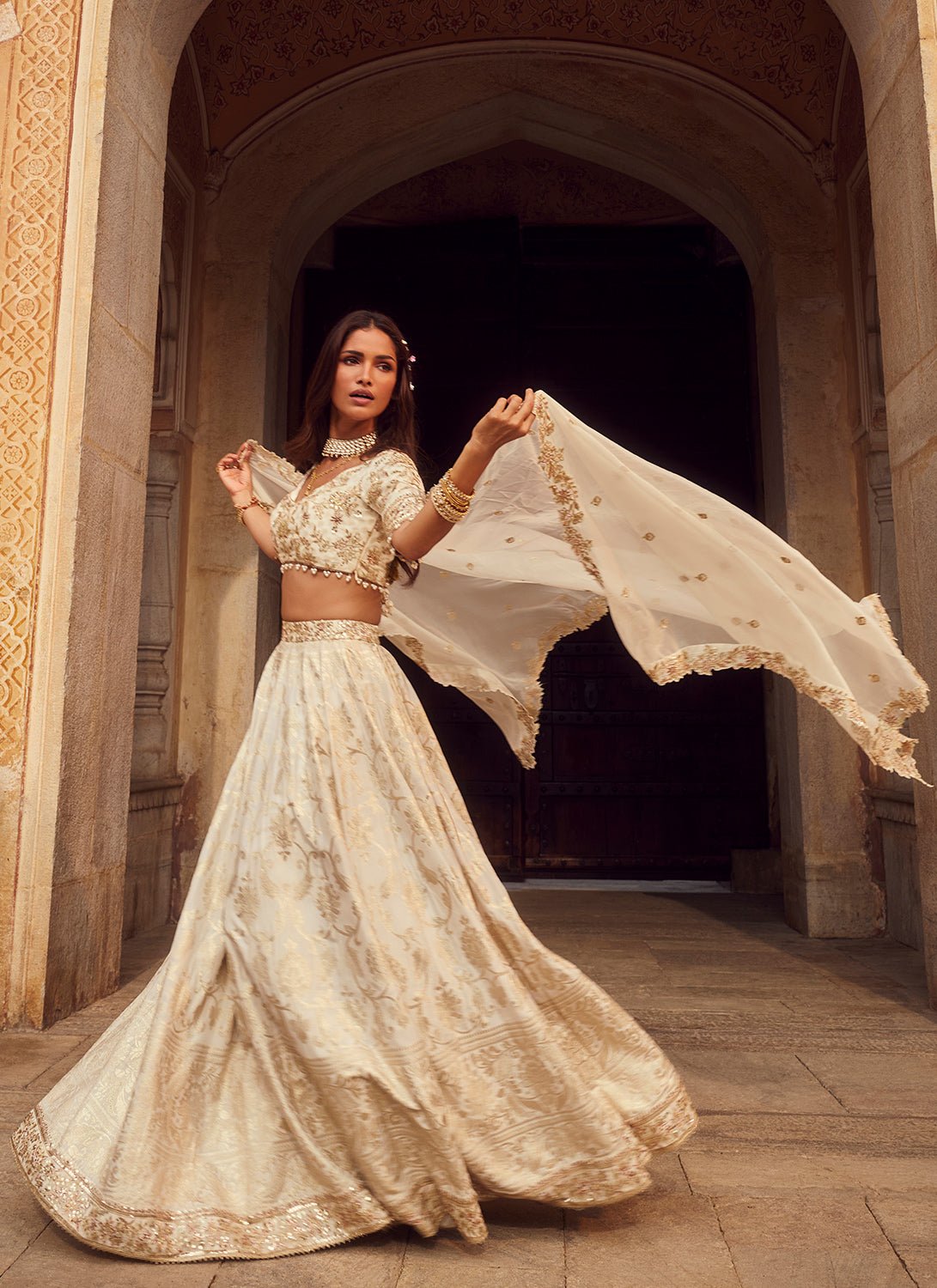 Off White Embroidered Brocade Lehenga L Off White Embroidered Brocade Lehenga L