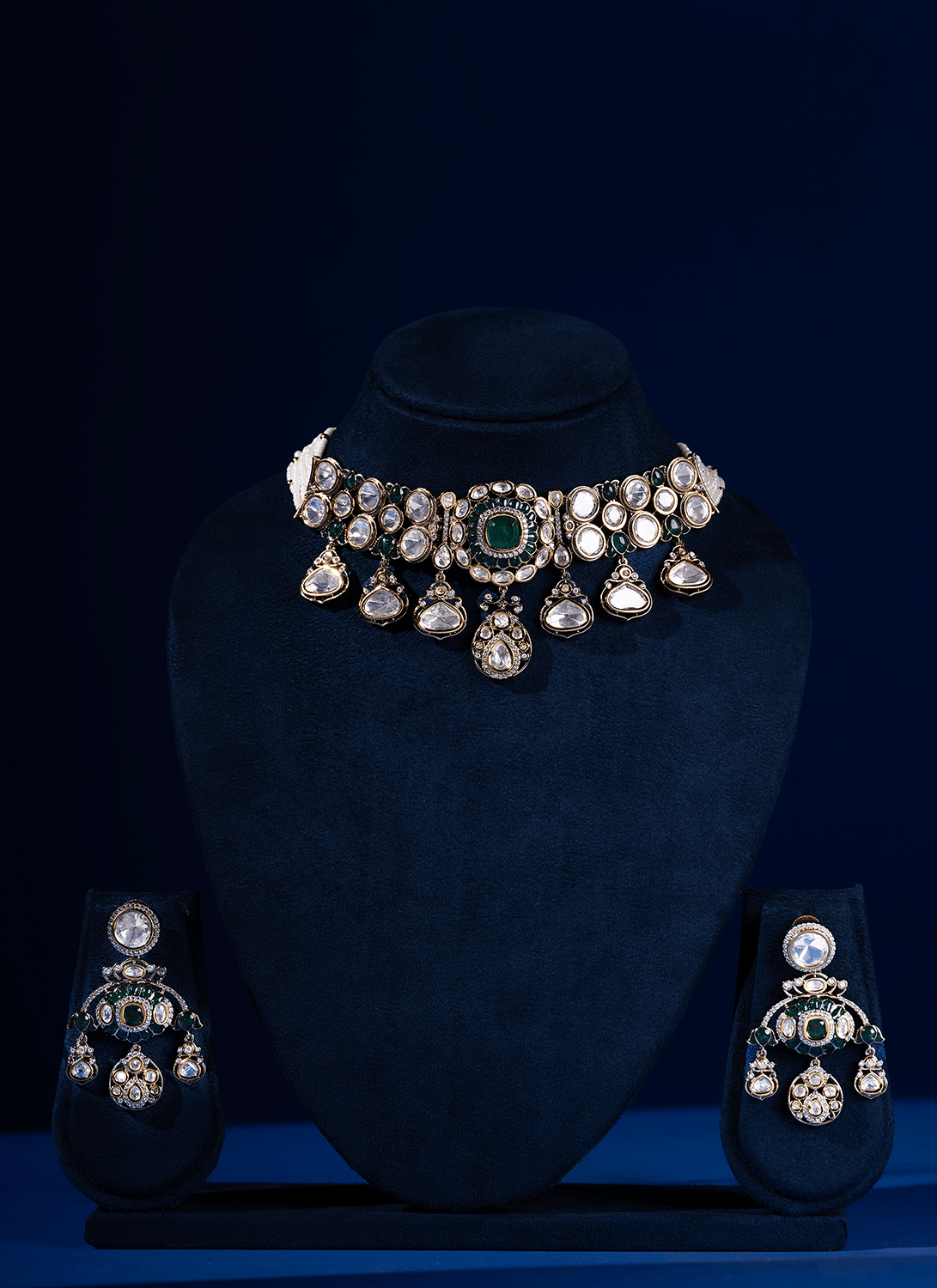 Pearl and Emerald Choker Set - Lashkaraa