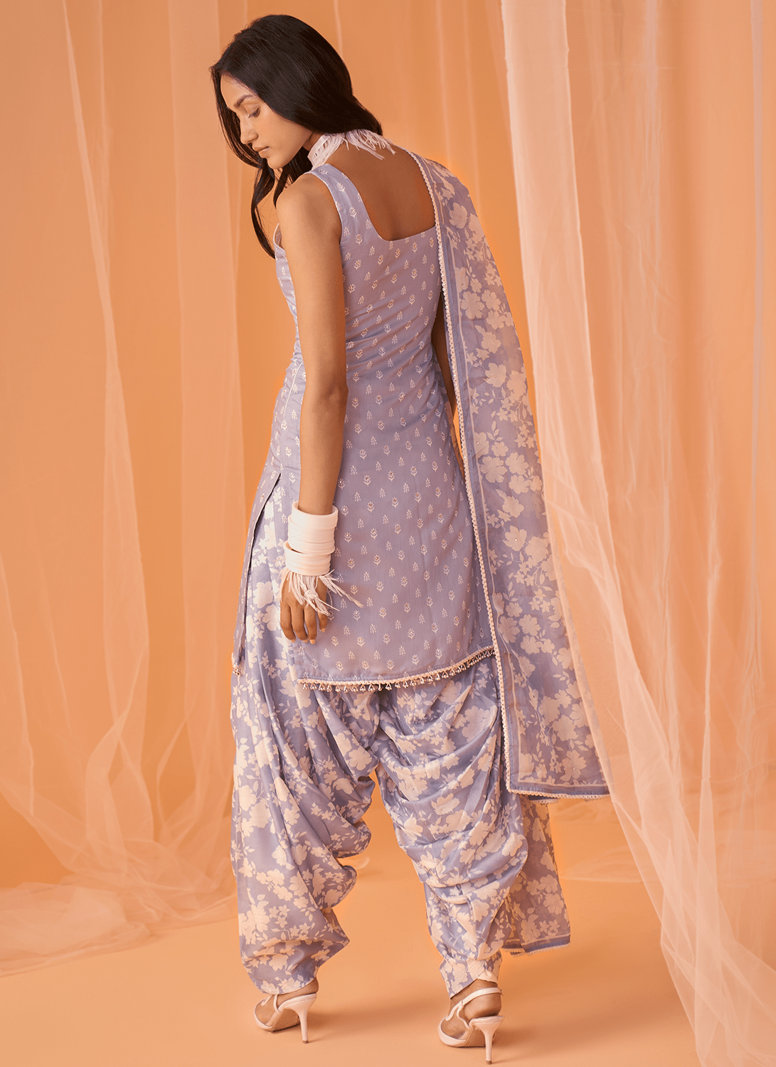Grey White Floral Printed Punjabi Suit - Lashkaraa